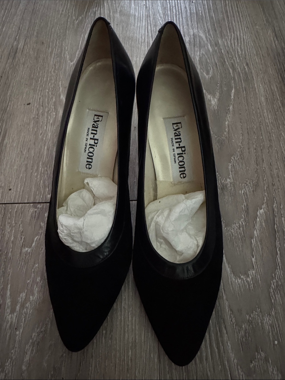 Evan Picone Black Pointed Toe Women's Pumps